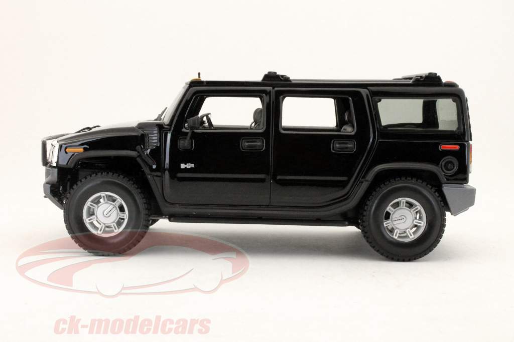 ハマーH2 SUVの2003年の黒1時18分の完成モデル