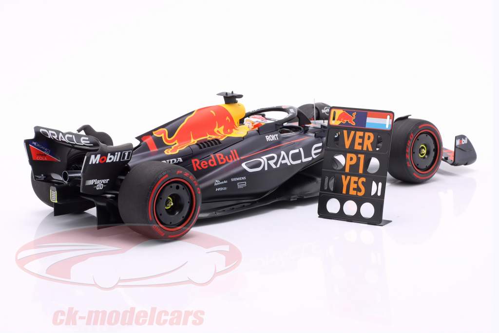 Verstappen Red Bull RB19 #1 Winner Bahrain GP Formula 1 World Champion 2023 1:18 Minichamps