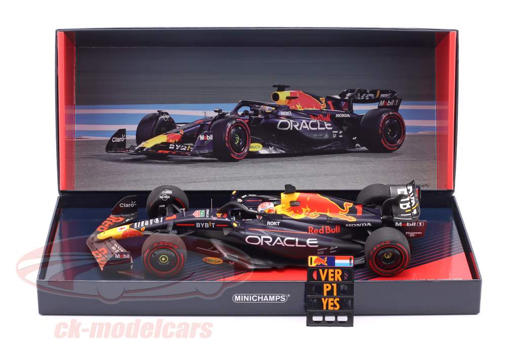Verstappen Red Bull RB19 #1 Winner Bahrain GP Formula 1 World Champion 2023 1:18 Minichamps