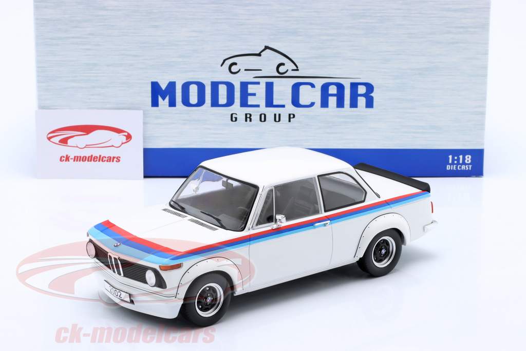 BMW 2002 Turbo 建造年份 1973 白色的 / 装饰风格 1:18 ModelCar Group