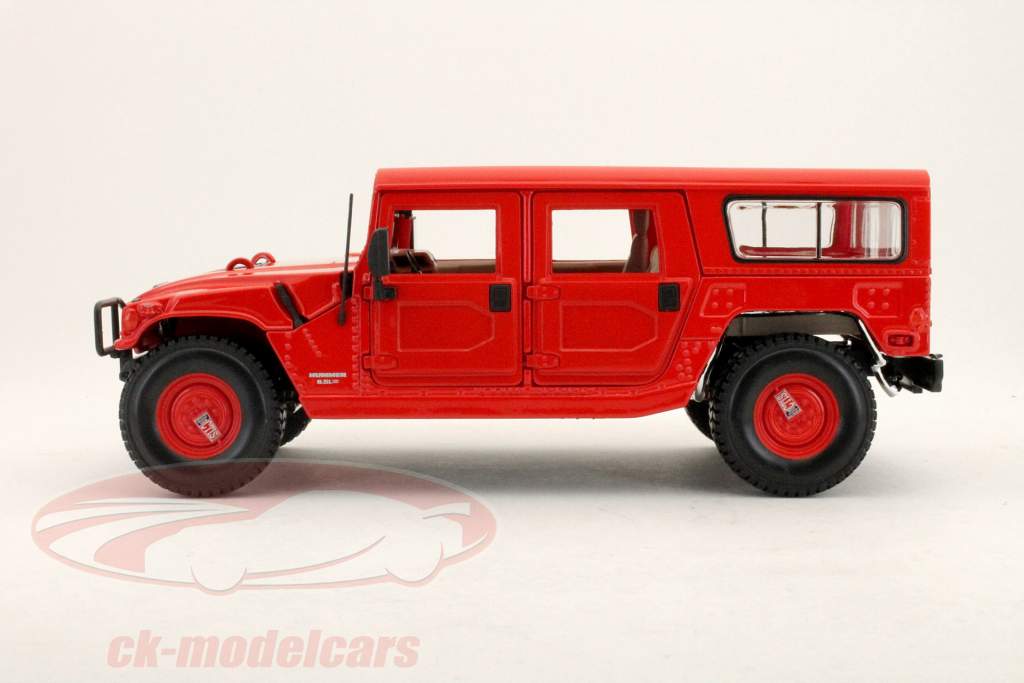 ロブスター4ドア赤/赤モデルMaisto午前1時18分