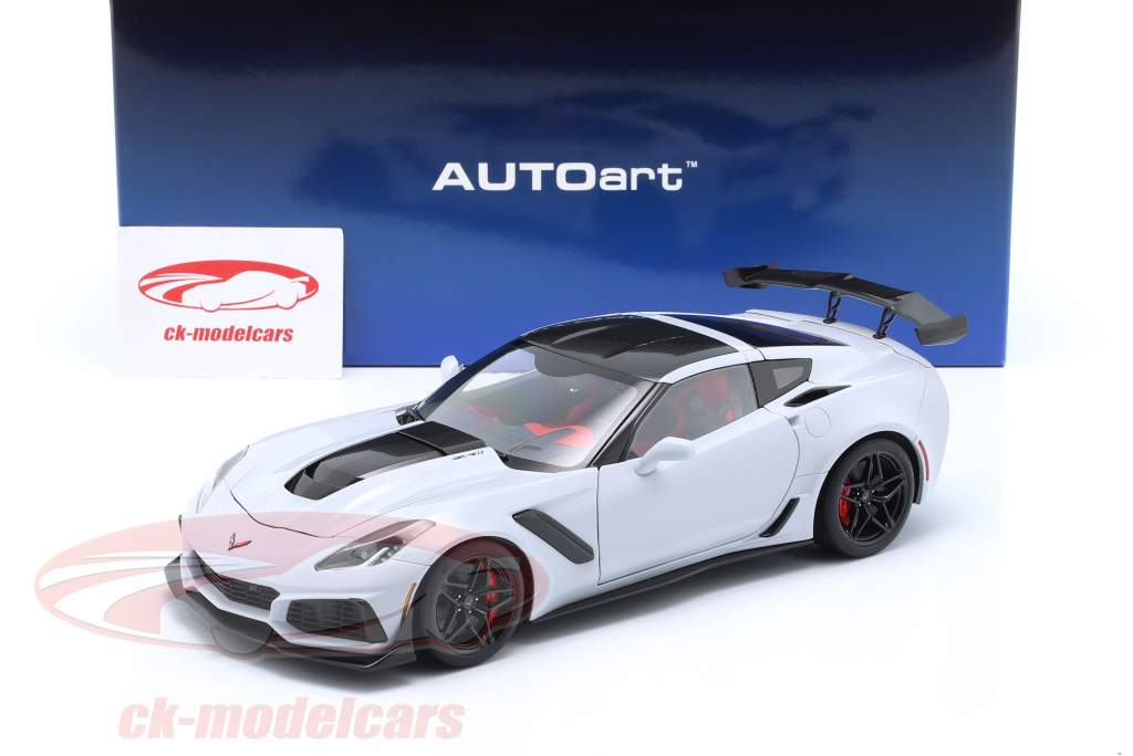Chevrolet Corvette C7 ZR1 year 2019 Gray metallic 1:18 AUTOart