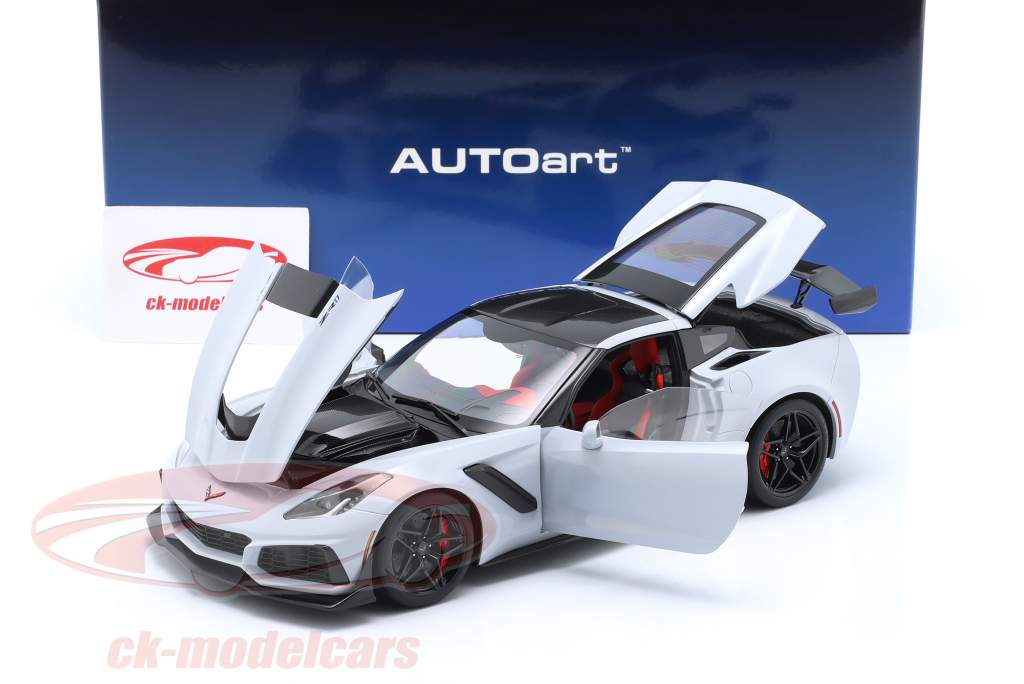 Chevrolet Corvette C7 ZR1 year 2019 Gray metallic 1:18 AUTOart