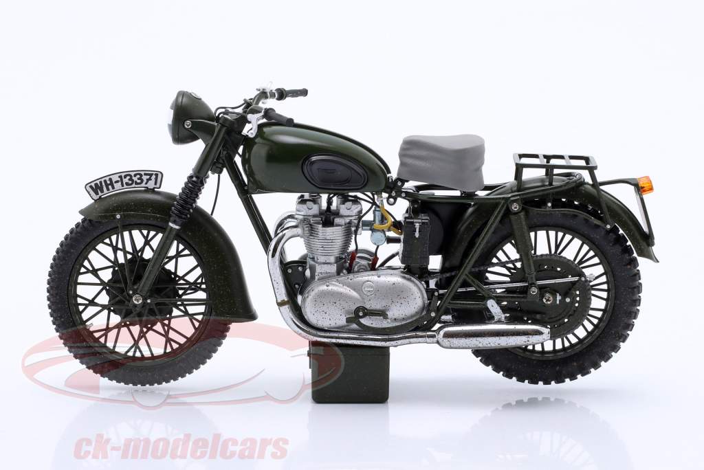 Triumph TR6 year 1962 Movie The Great Escape Steve McQueen 1:12 Corgi