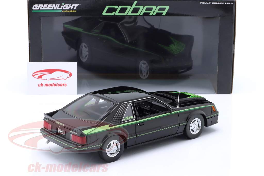 Ford Mustang Cobra Год постройки 1980 черный / зеленый 1:18 Greenlight