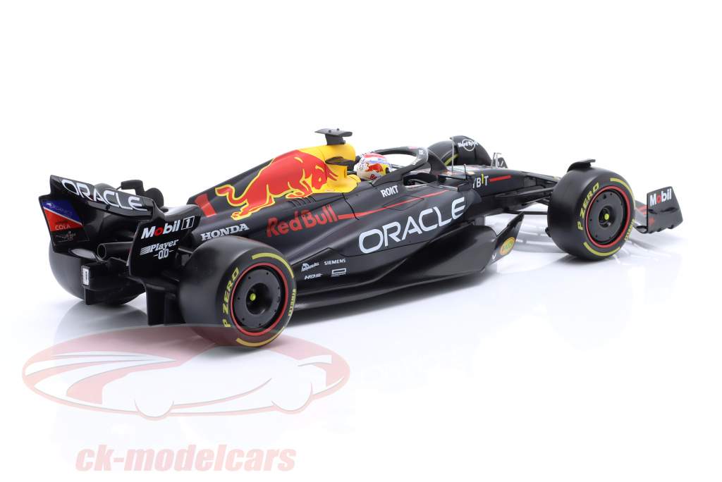 Max Verstappen Red Bull Racing RB19 #1 fórmula 1 Campeón mundial 2023 1:18 Bburago