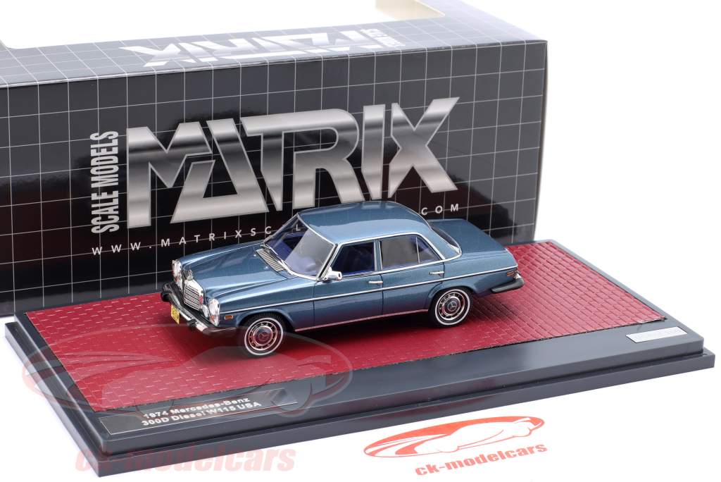 Mercedes-Benz 300D (W115) Amerikaanse versie 1974 Lichtblauw metalen 1:43 Matrix