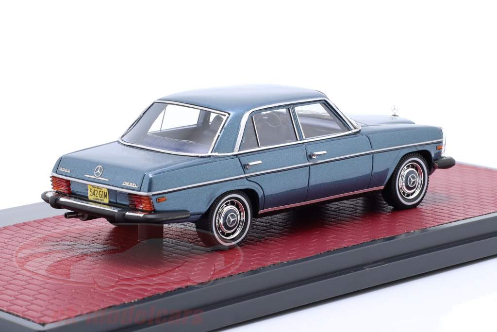 Mercedes-Benz 300D (W115) version américaine 1974 Bleu clair métallique 1:43 Matrix