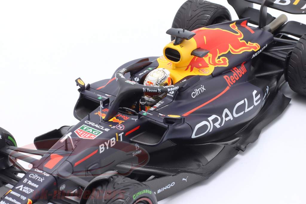 M Verstappen Red Bull RB18 #1 vinder Japan GP formel 1 Verdensmester 2022 1:18 Minichamps