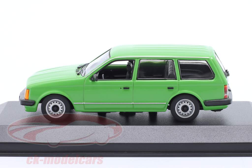 Opel Kadett D Caravan Baujahr 1979 grün 1:43 Minichamps