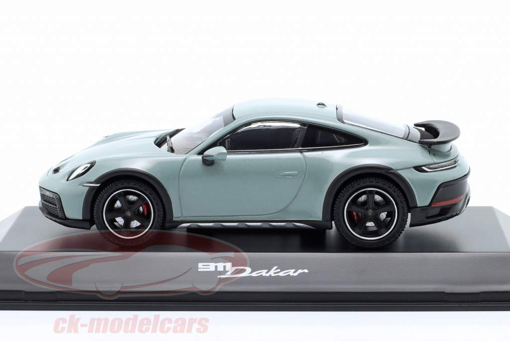 Spark 1:43 Porsche 911 (992) ダカール shadegreen メタリック