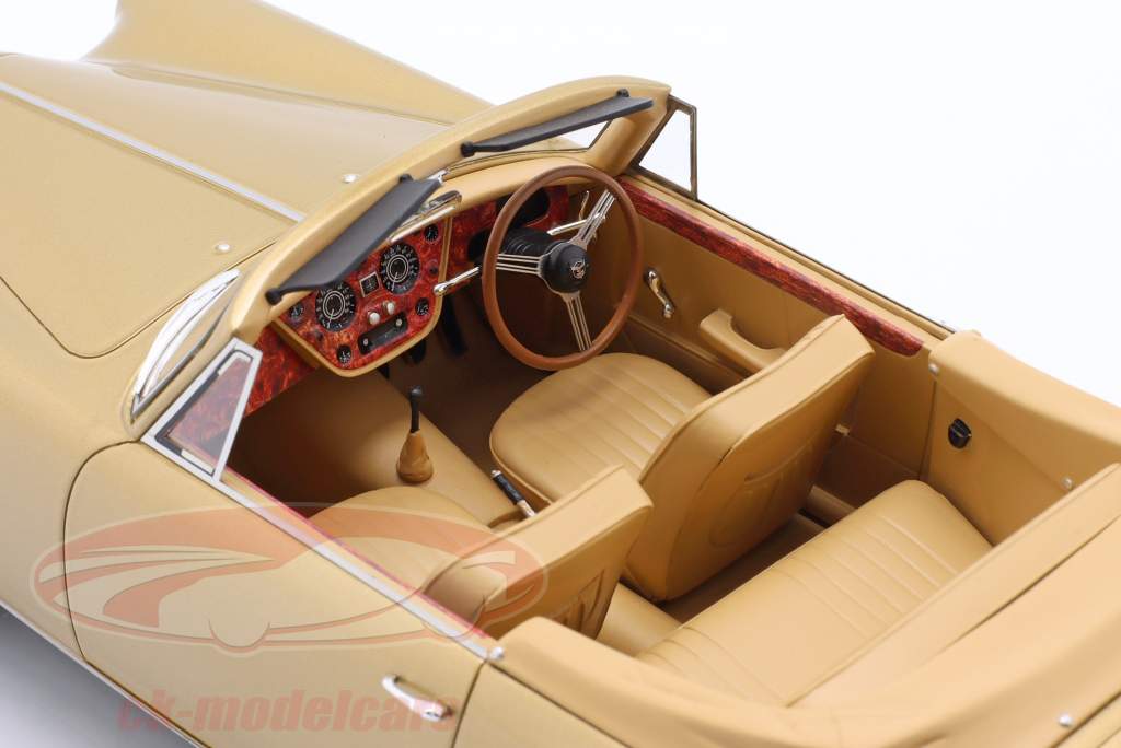 Alvis TE21 DHC Baujahr 1963-1966 gold metallic 1:18 Cult Scale