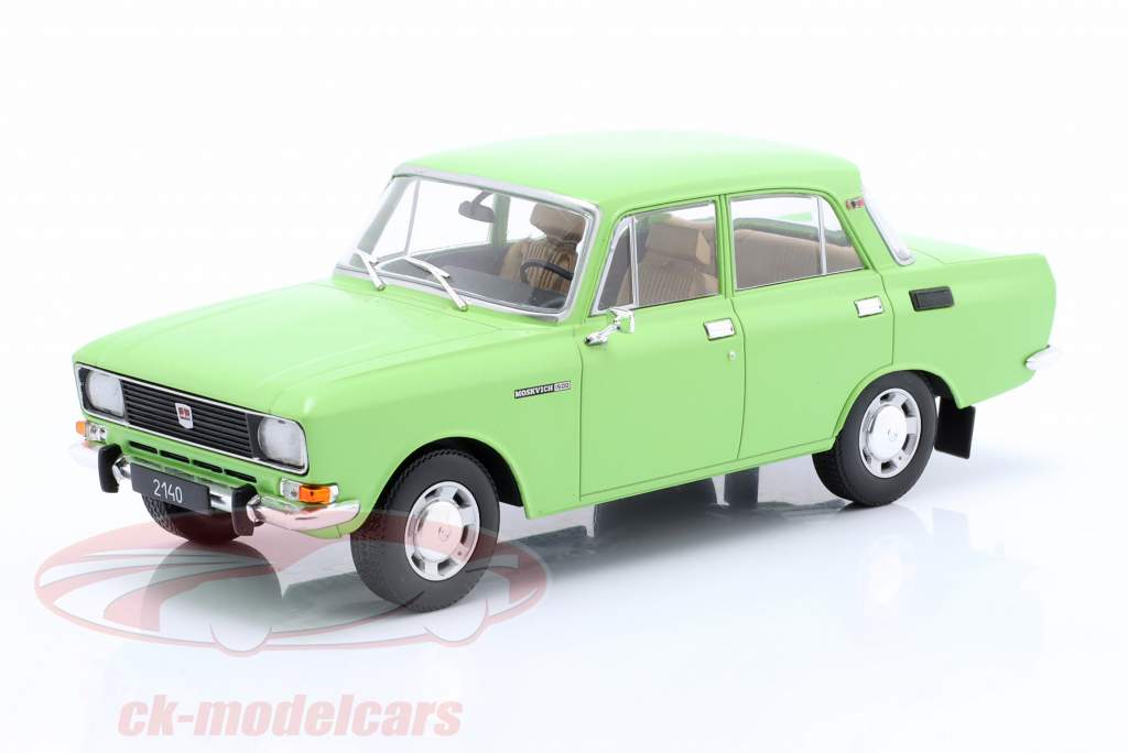 Moskwitsch 2140 Année de construction 1975 vert clair 1:24 WhiteBox