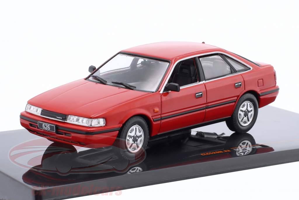 Mazda 626 Année de construction 1987 rouge 1:43 Ixo