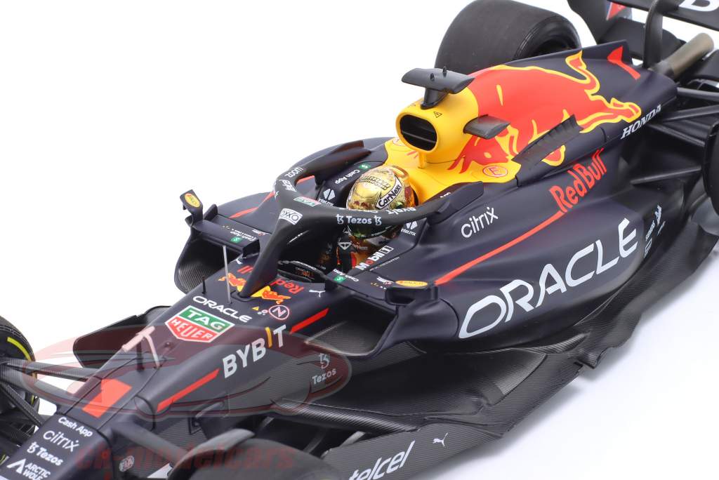 Max Verstappen Red Bull RB18 #1 Winner Mexican GP Formula 1 World Champion 2022 1:18 Minichamps
