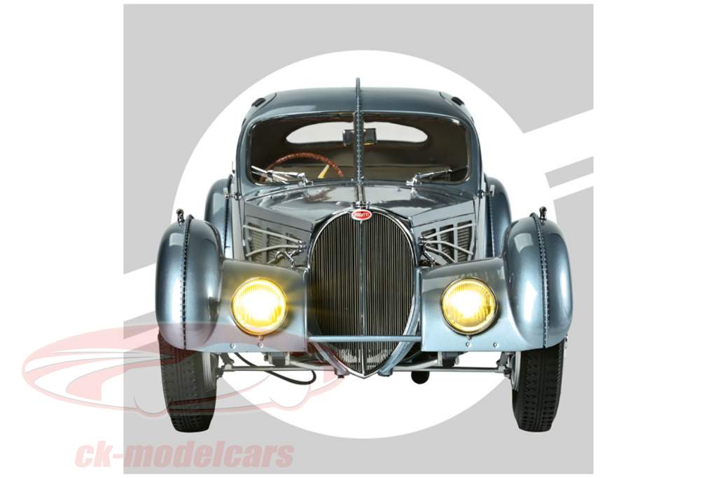 Bugatti 57 SC atlantico azzurro chiaro Kit 1:8 Ixo