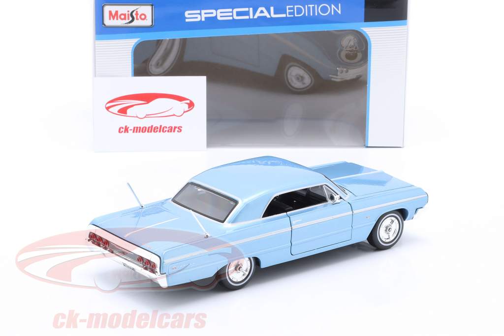 Chevrolet Impala SS Année de construction 1964 Bleu clair 1:24 Maisto