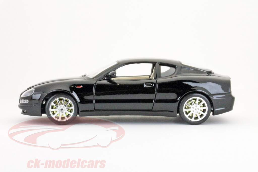 Maserati 3200 GT Coupe Year 2000 sort / sort 1:18 Bburago