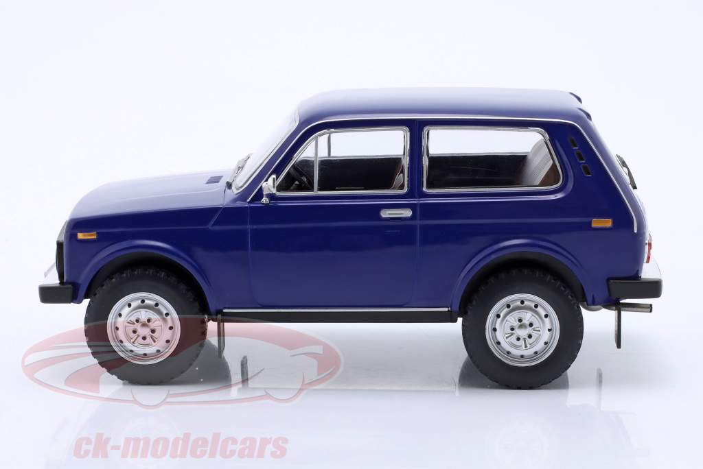Lada Niva 建造年份 1976 深蓝色 1:18 ModelCar Group