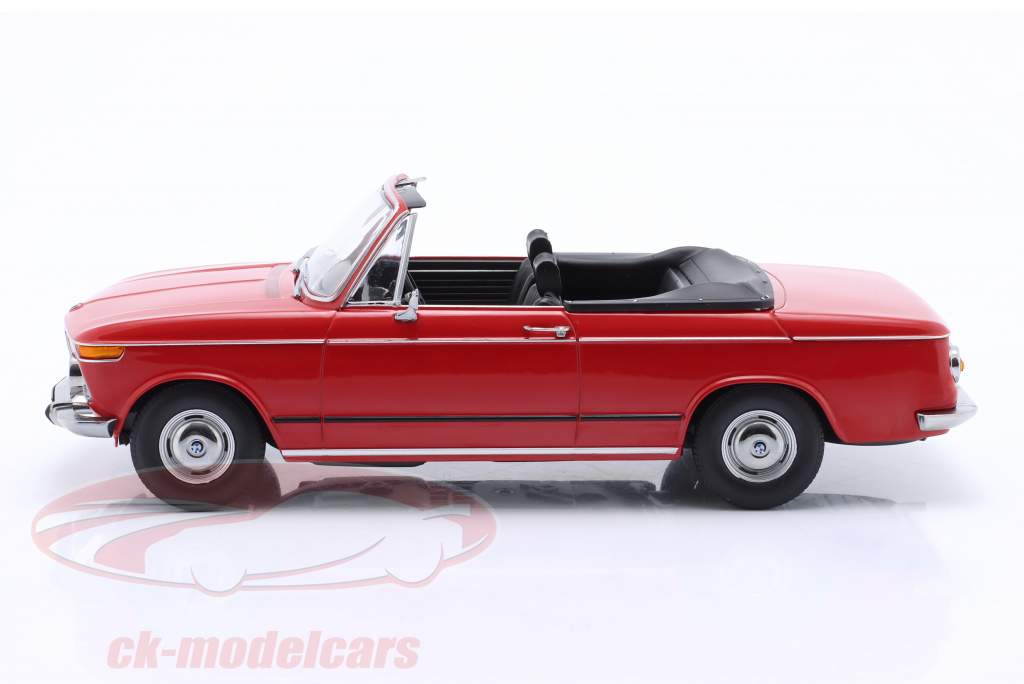BMW 2002 Cabriolet Bouwjaar 1971 rood 1:18 KK-Scale