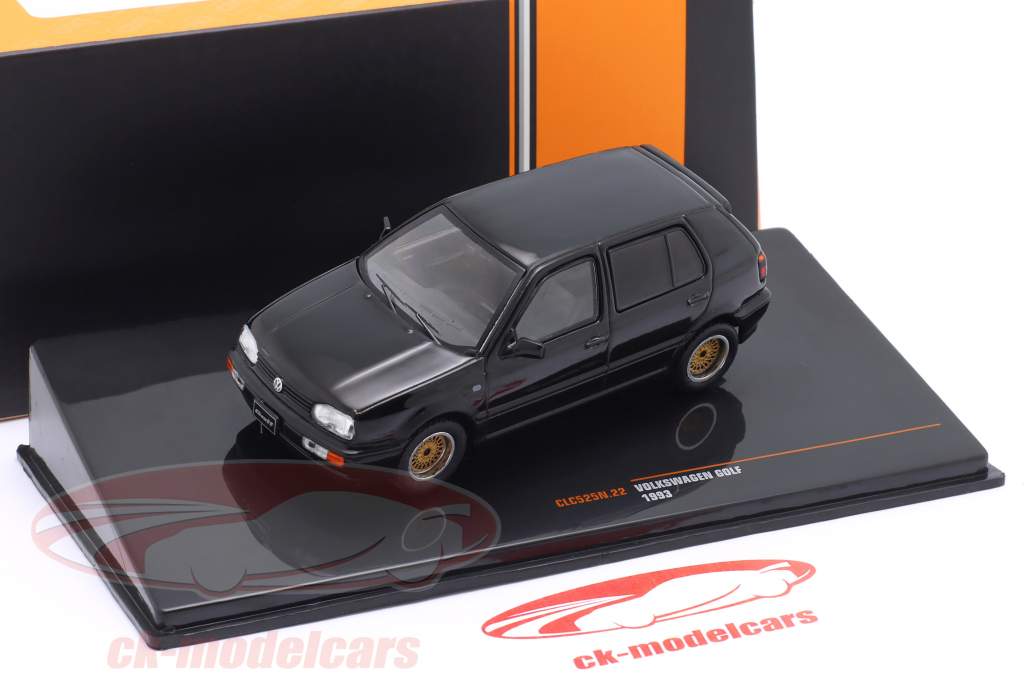 Volkswagen VW Golf III Custom Bouwjaar 1993 zwart 1:43 Ixo