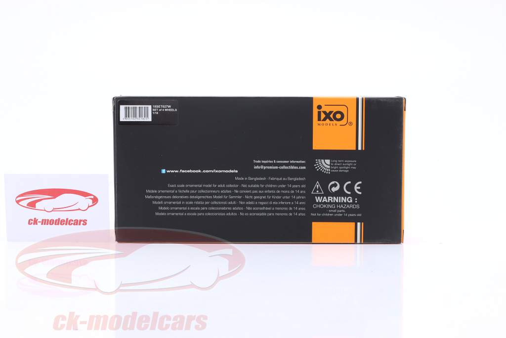 Llantas y llantas Set (4 piezas) BBS 13 inch cromo / oro con Pararse 1:18 Ixo