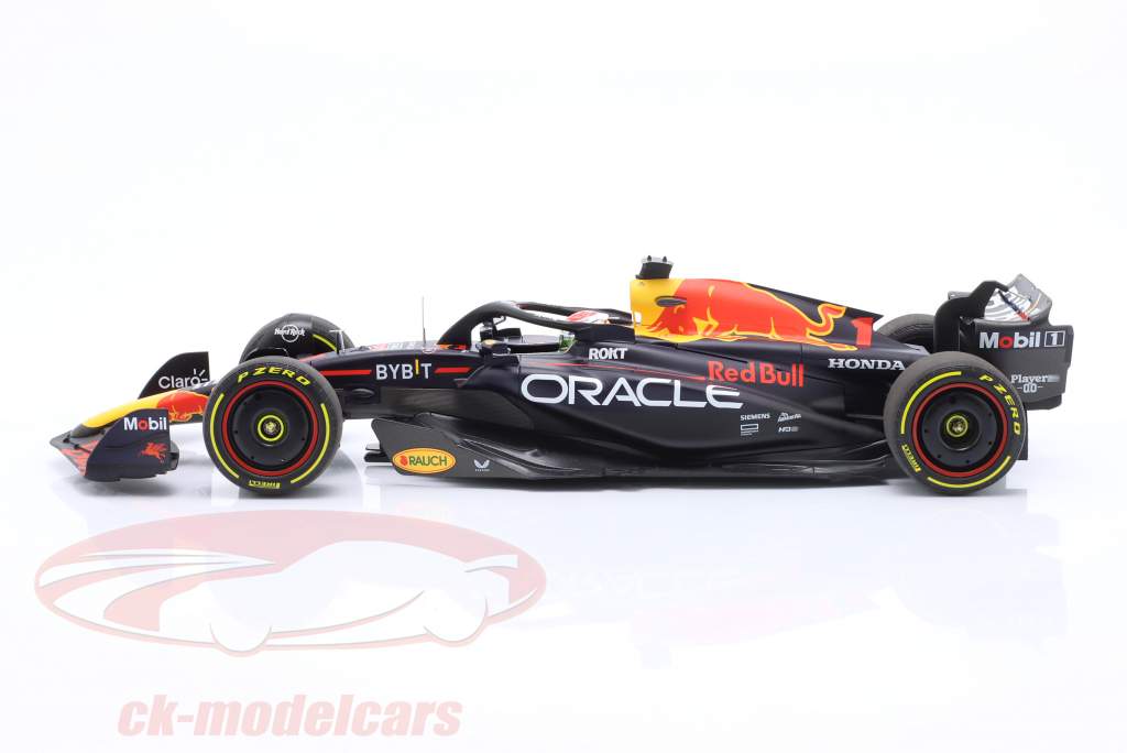 M. Verstappen Red Bull RB19 #1 Winner Australian GP Formula 1 World Champion 2023 1:18 Minichamps