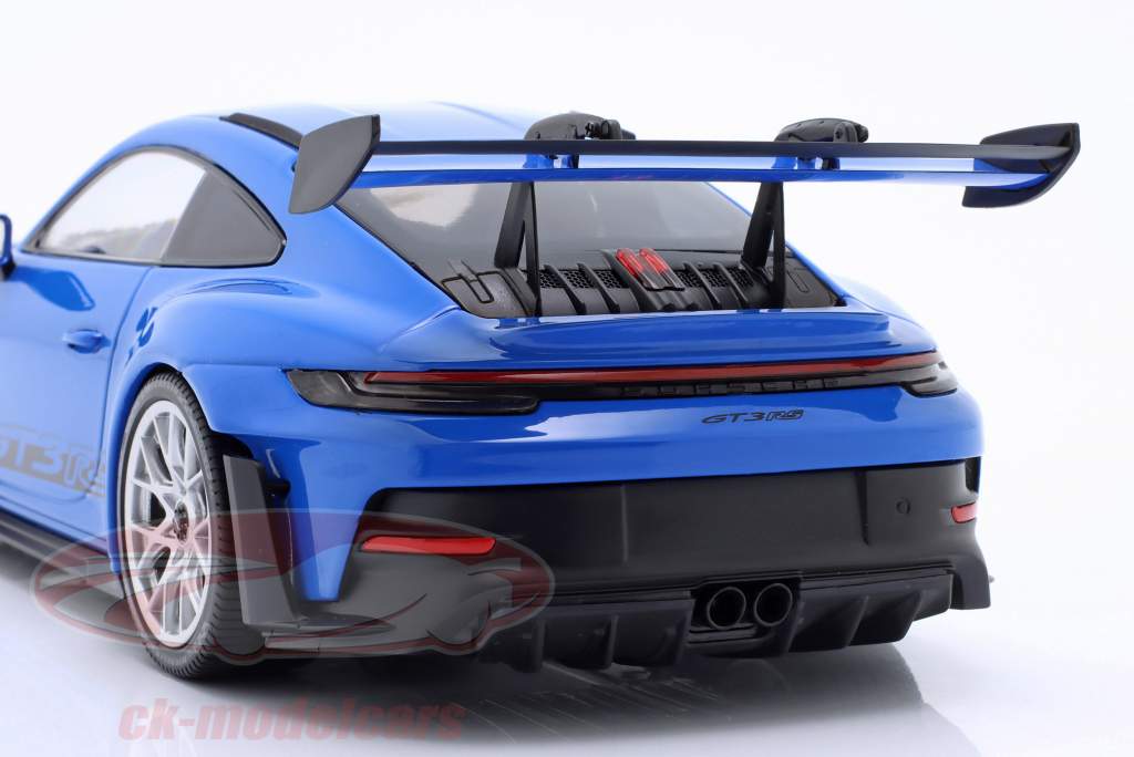 Porsche 911 (992) GT3 RS Année de construction 2023 bleu / argent jantes 1:18 Minichamps