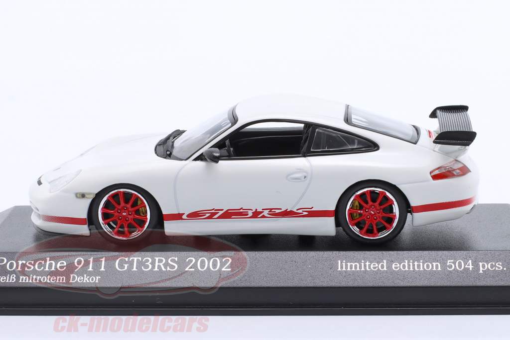 Porsche 911 (996) GT3 RS year 2002 white / red rims 1:43 Minichamps