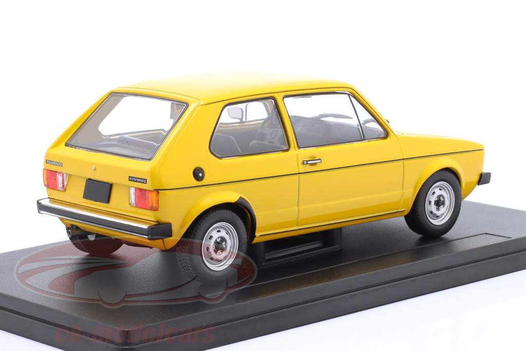 Volkswagen VW Golf I Caribe yellow 1:24 Hachette
