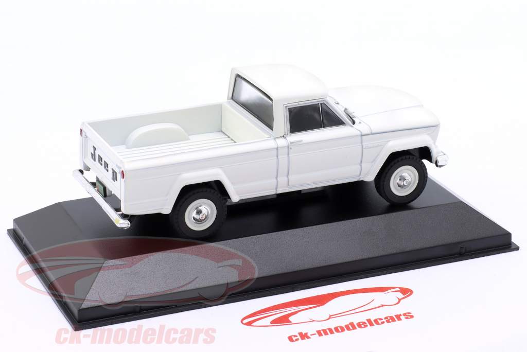 IKA Gladiator Año de construcción 1965 blanco 1:43 Altaya