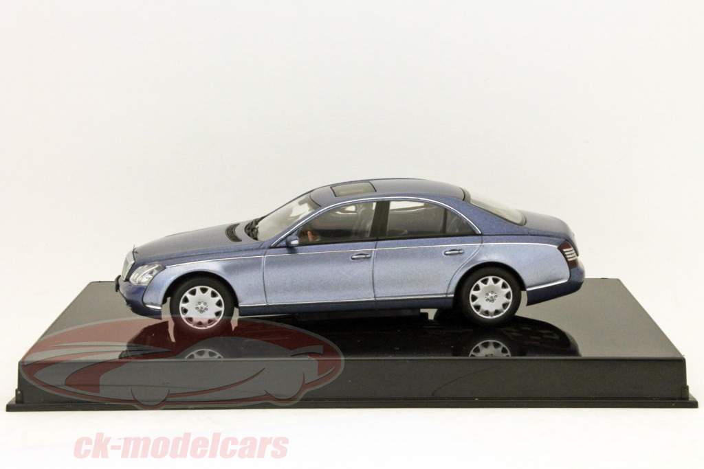 Azure的深蓝色金属1:43 AUTOA​​RT  - 迈巴赫57 SWB湛蓝