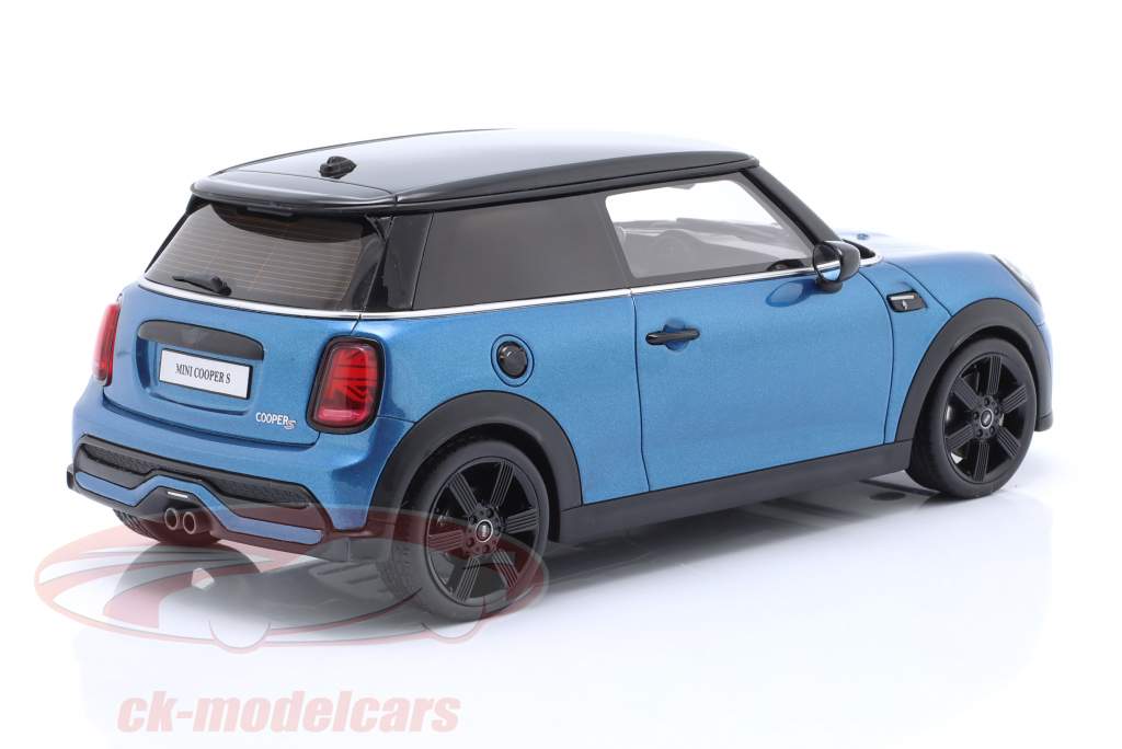 Mini Cooper S Год постройки 2021 синий 1:18 OttOmobile