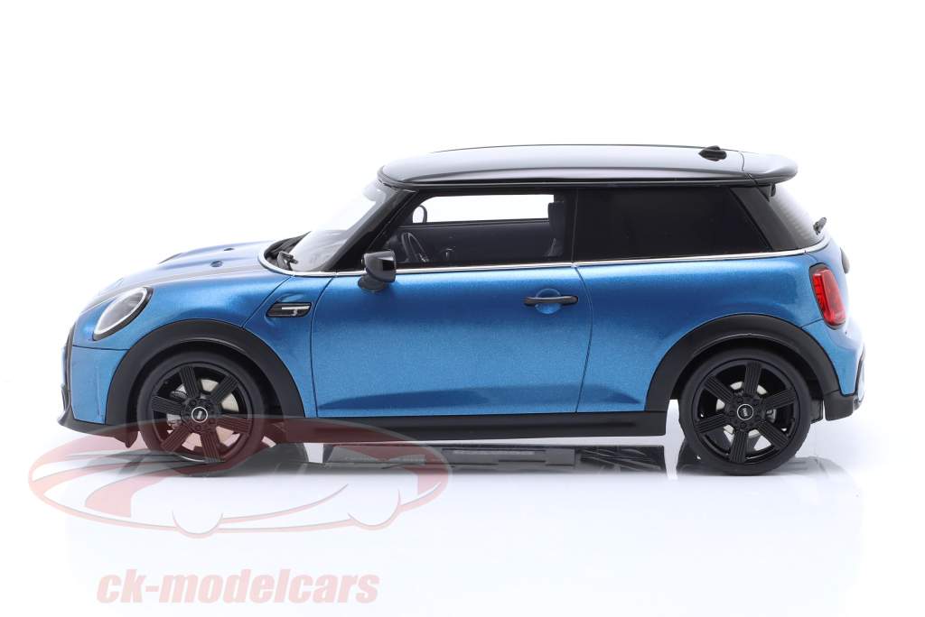 Mini Cooper S Année de construction 2021 bleu 1:18 OttOmobile
