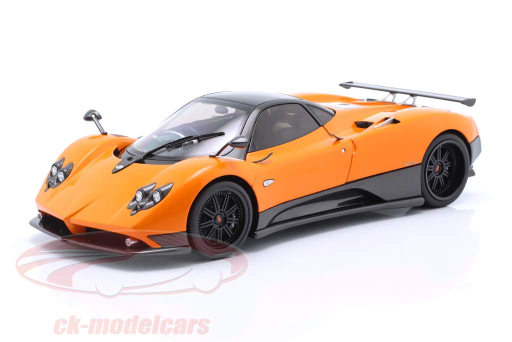Pagani Zonda F Anno di costruzione 2005 St. Tropez arancia 1:18 Almost Real
