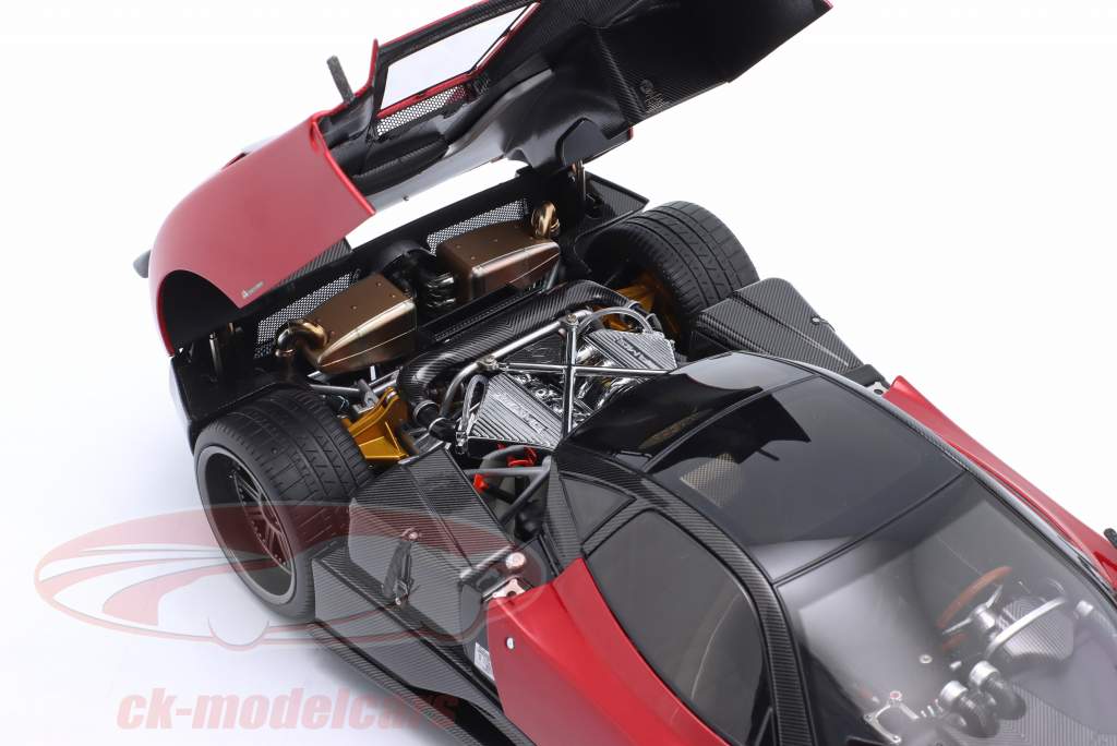 Pagani Zonda F Année de construction 2005 rouge monza 1:18 Almost Real