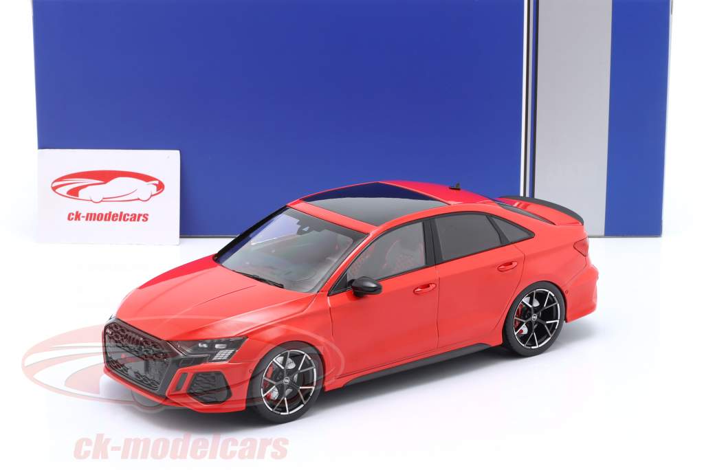 Audi RS3 (8Y) Limousine Anno di costruzione 2022 rosso 1:18 Ixo