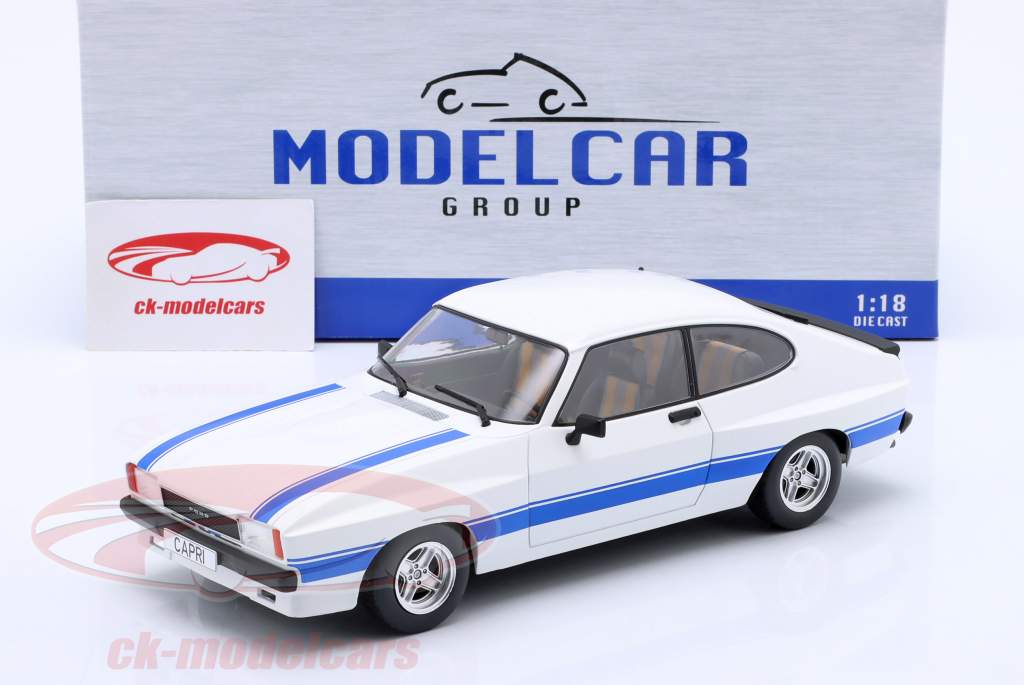 Ford Capri MK2 X-Pack Bouwjaar 1975 wit / blauw 1:18 ModelCar Group