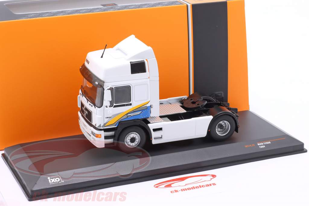MAN F2000 牵引车 建设年份 1994 白色的 1:43 Ixo
