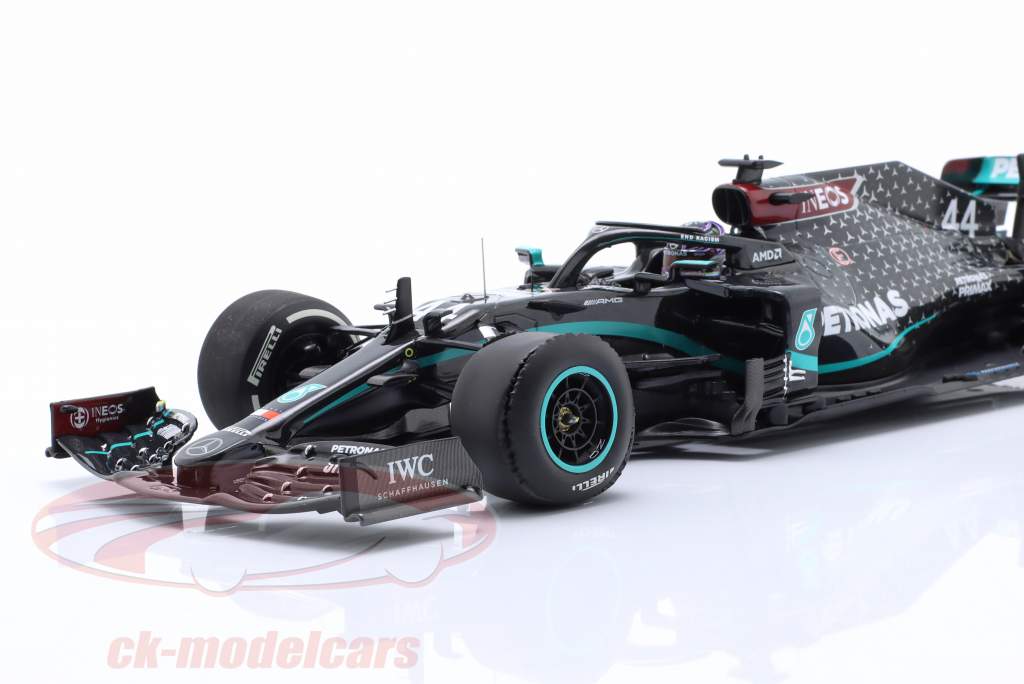 L. Hamilton Mercedes-AMG F1 W11 #44 Winner British GP Formula 1 World Champion 2020 1:18 Minichamps