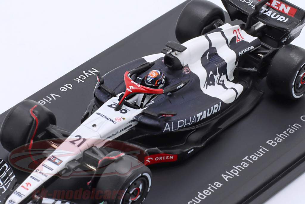 Nyck de Vries AlphaTauri AT04 #21 Bahrain GP Formula 1 2023 1:64 Spark