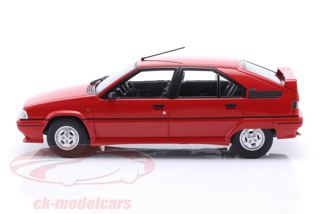 Citroen BX GTI Anno di costruzione 1990 rosso 1:18 Triple9