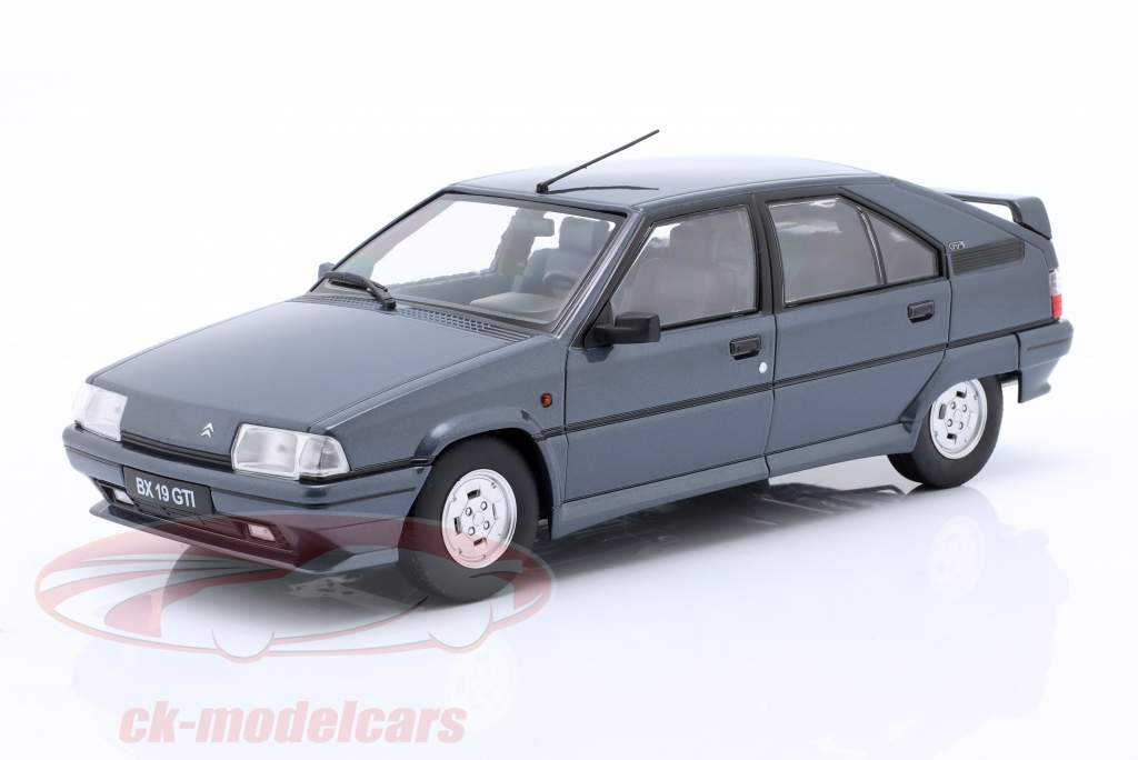 Citroen BX GTI Année de construction 1990 gris foncé métallique 1:18 Triple9