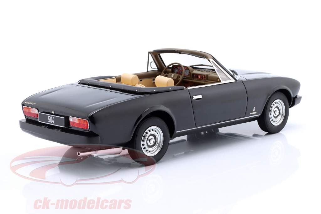 Peugeot 504 Cabriolet Byggeår 1983 sort 1:18 Cult Scale