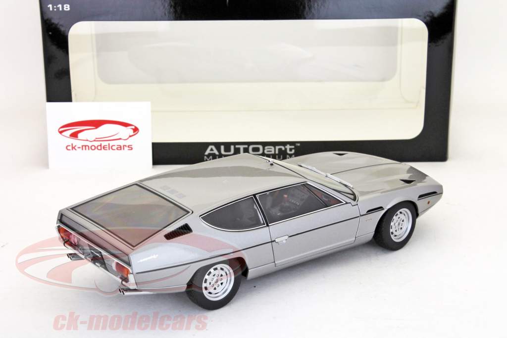 Lamborghini Espada Series 2 argent métallique 1:18 AutoArt