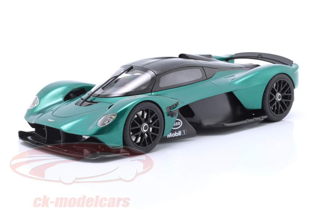 Aston Martin Valkyrie Année de construction 2021 racing vert 1:18 TrueScale