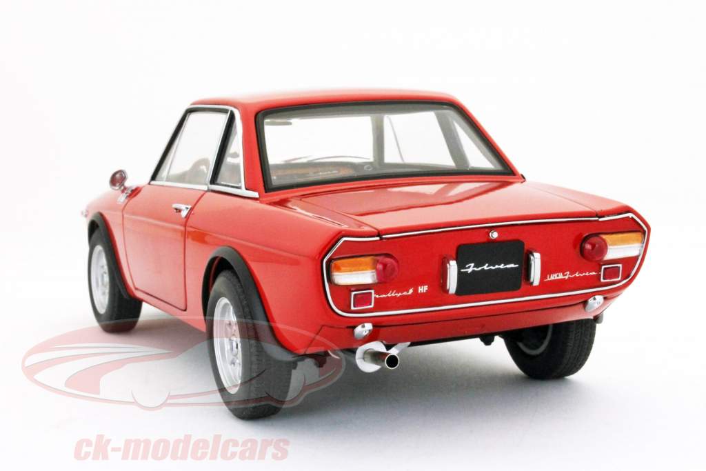 AUTOart 1:18 Lancia Fulvia 1.6 HF Fanalone racing red 74701