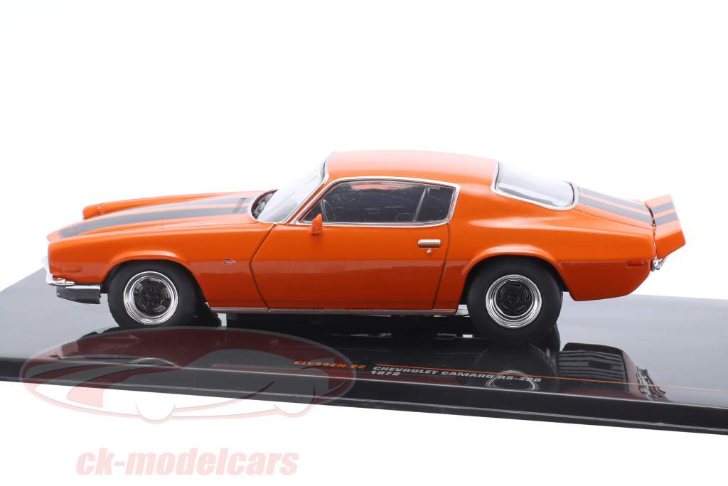 Chevrolet Camaro RS-Z28 year 1972 orange / black 1:43 Ixo