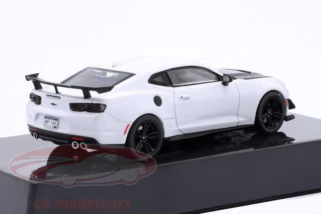 Chevrolet Camaro ZL1 Anno di costruzione 2019 bianco / nero 1:43 Ixo