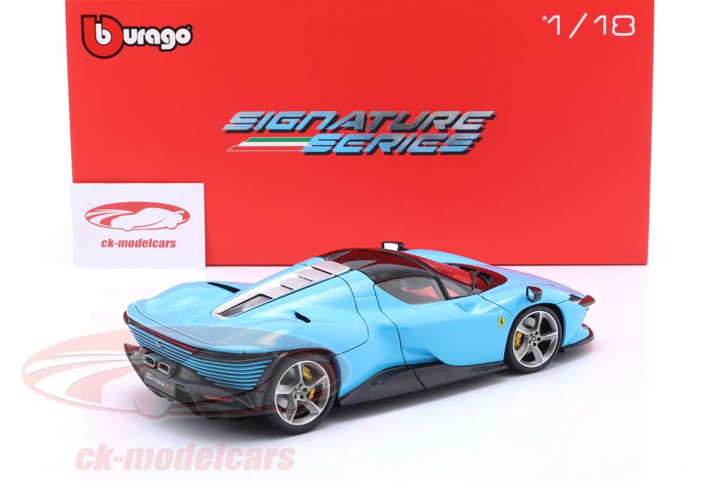 Ferrari Daytona SP3 Byggeår 2022 blå 1:18 Bburago Signature